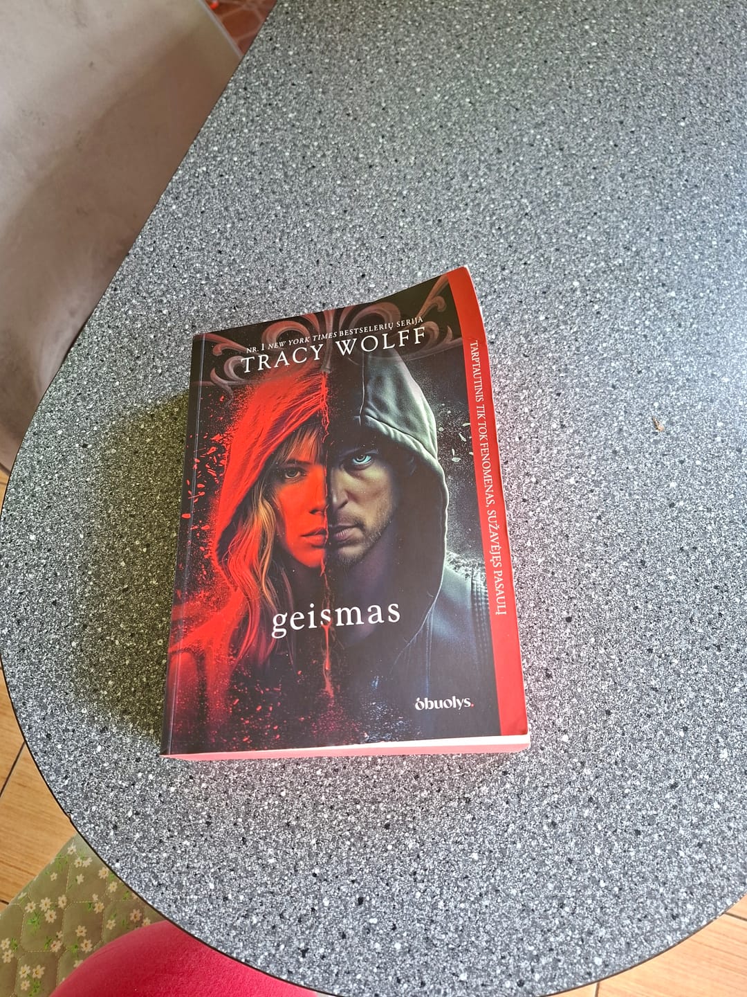 Customer photo review of Geismas: pasaulinės tik tok sensacijos - serijos troškimas - 3 dalis (minkštais viršeliais)