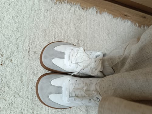 Customer photo review of Lily - Zapatos De Punta Ancha