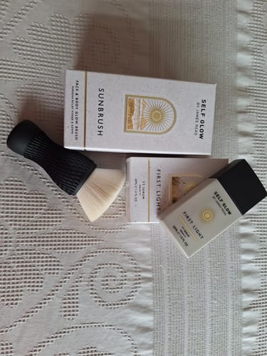 Customer photo review of Sunbrush - Face & Body Glow Brush