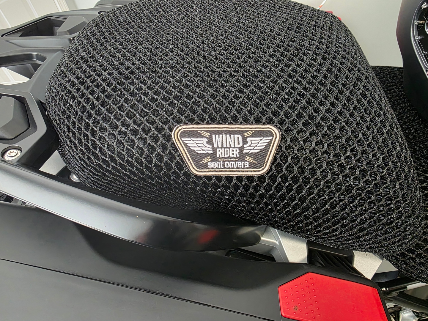 Wind Rider mesh seat cover on a BMW R 1250 GS