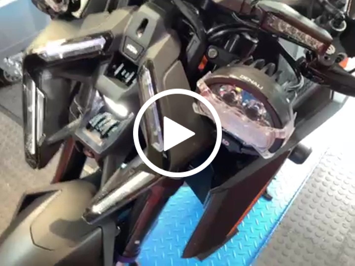 Customer video review of D7 PRO Multi-Beam Driving Lights with Modular X-Lens System