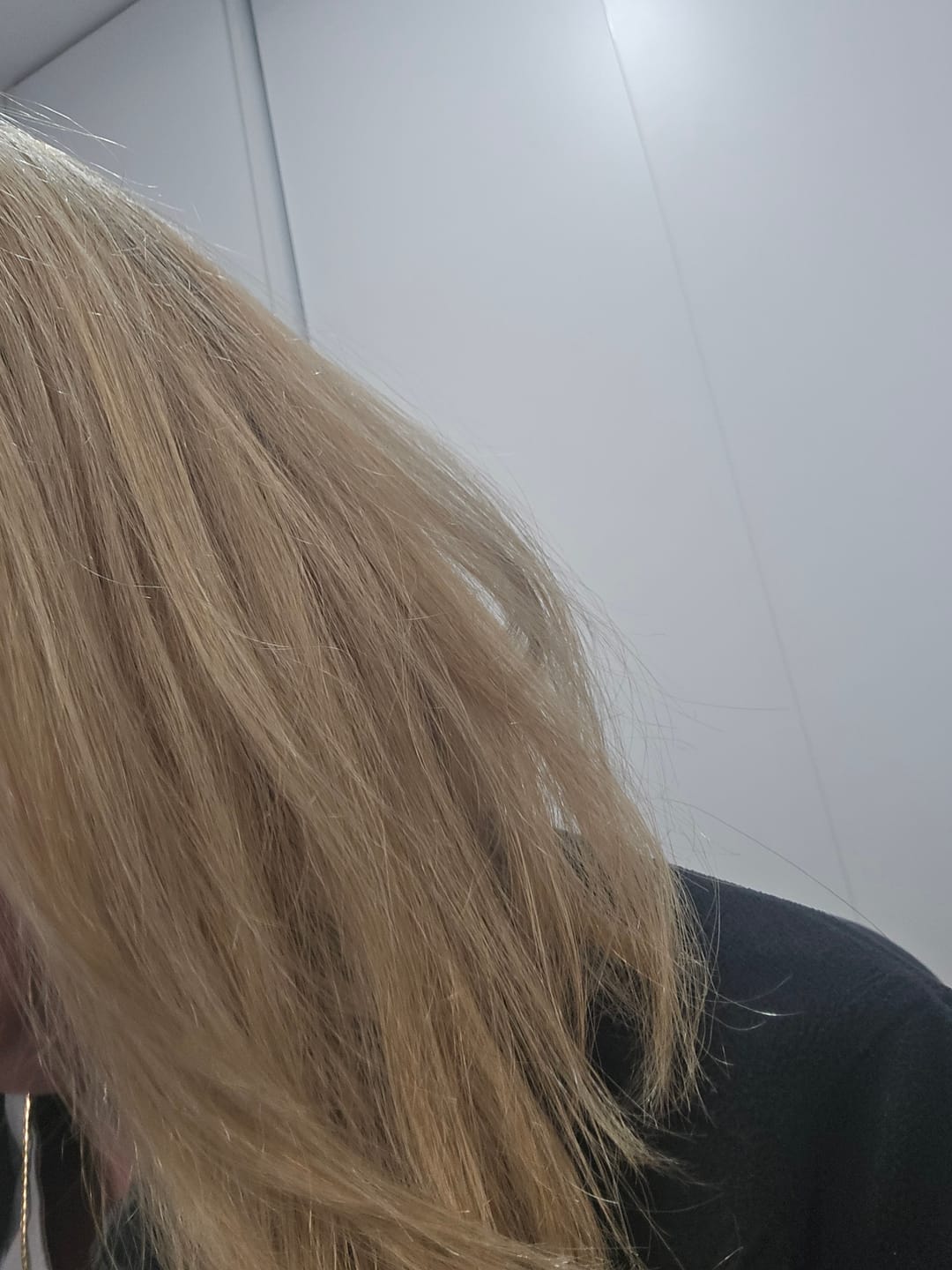 Customer photo review of Gloss Hair Growth Shampoo