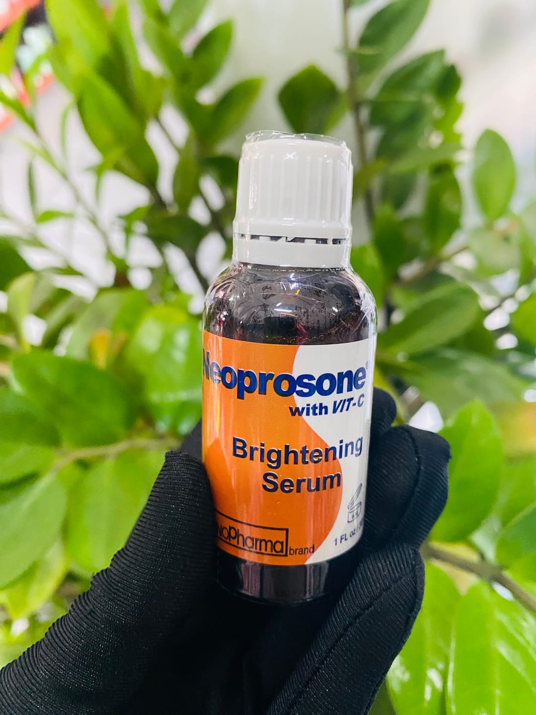 Customer photo review of Neoprosone Vitamin-C Brightening Serum - Fast Absorbing Serum - 30g / 1 Fl Oz