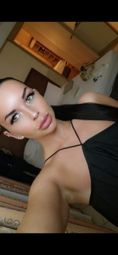 Customer photo review of Allure