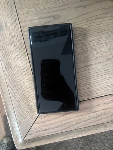 Customer photo review of Samsung Galaxy S23 Ultra 5G Refurbished SIM Free