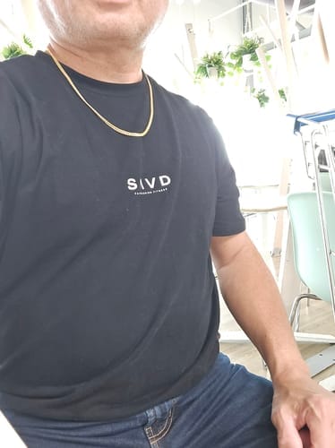 Customer photo review of SAVD Performance T-Shirt - Black