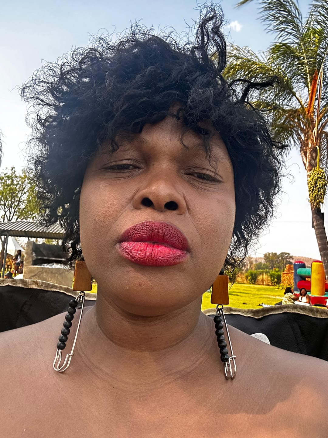 Customer photo review of Brazilian Full Cap Wig - Eva