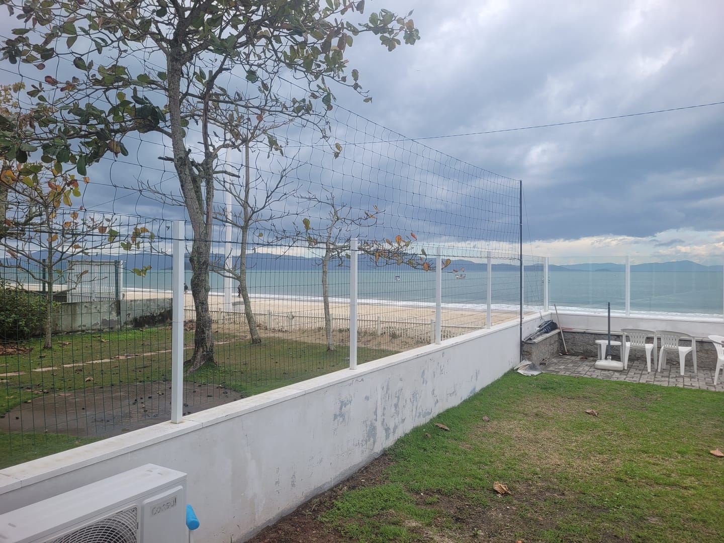 Customer photo review of Rede de Proteção Esportiva para Campo de Futebol e Society - Cobertura - Nylon