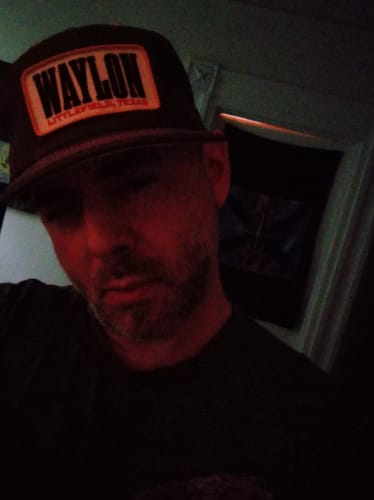Customer photo review of Waylon Jennings Fan Club Subscription Tee Shirt Box