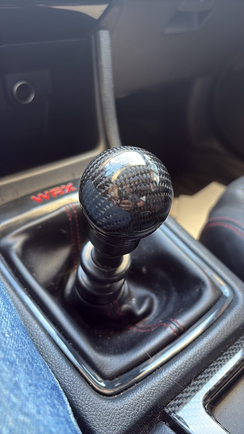 Customer photo review of Weighted Black Carbon Fiber Shift Knobs
