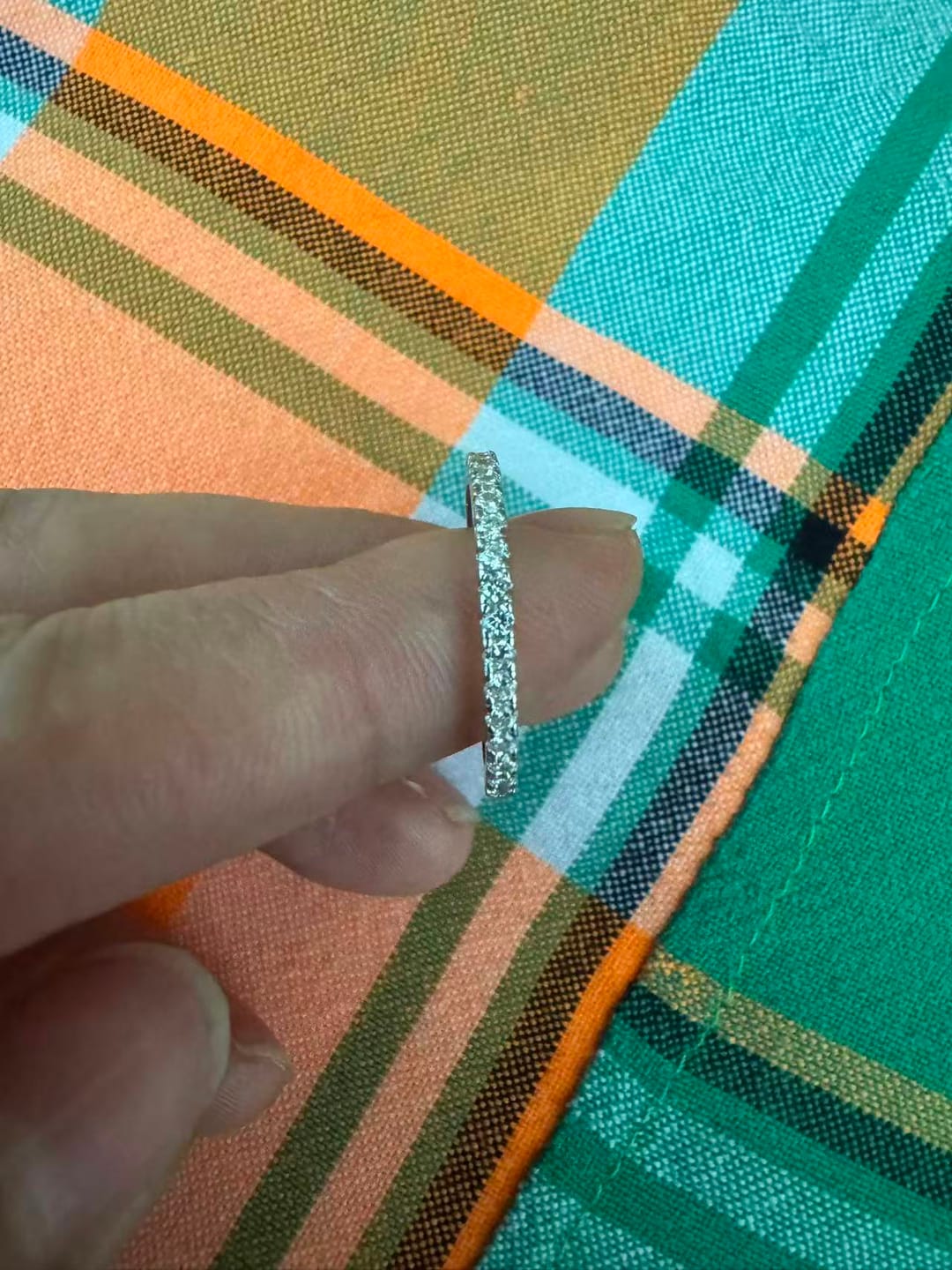 Customer photo review of S925 Half Halo Moissanite 0.5 Ct Round Cut White/Green Stone Anniversary Ring