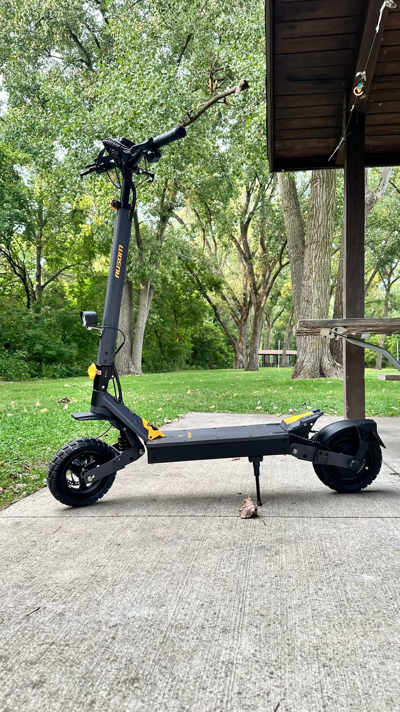 Customer photo review of Ausom L1 Electric Scooter