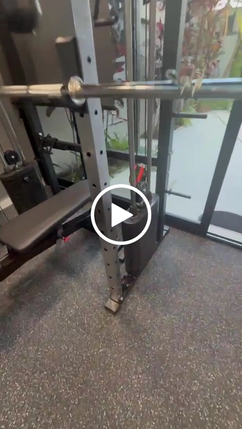 Customer video review of Estação Mega Rack Crossover Com Polia Móvel 82 Kg