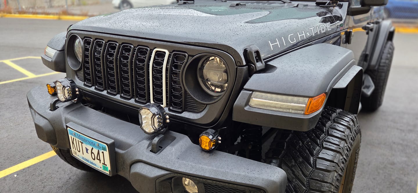 Customer photo review of Fully Raptorized 24 Front Grille for 2024 Wrangler JL & Gladiator JT