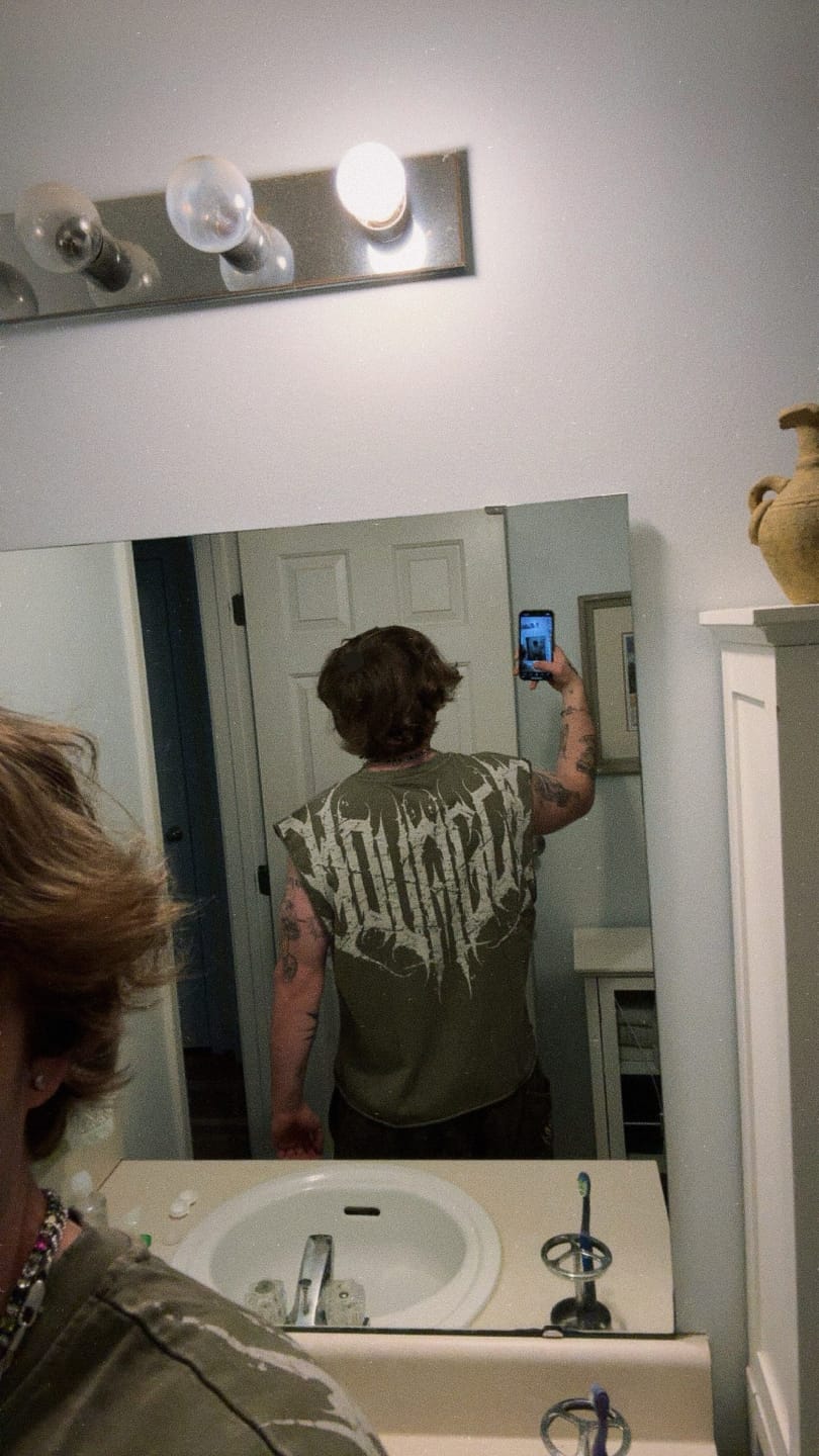 Customer photo review of 3022 - Anarchy Cropped Tanks