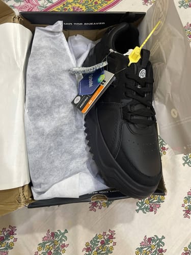 Customer photo review of Bacca Bucci EVOLVE - The Ultimate Low-Top Sneakers for Men