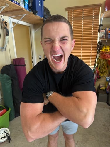 Customer photo review of SAVD Performance T-Shirt - Black