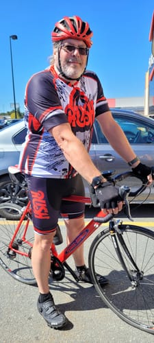 Customer photo review of RUSH Retro Short Sleeve Cycling Kit
