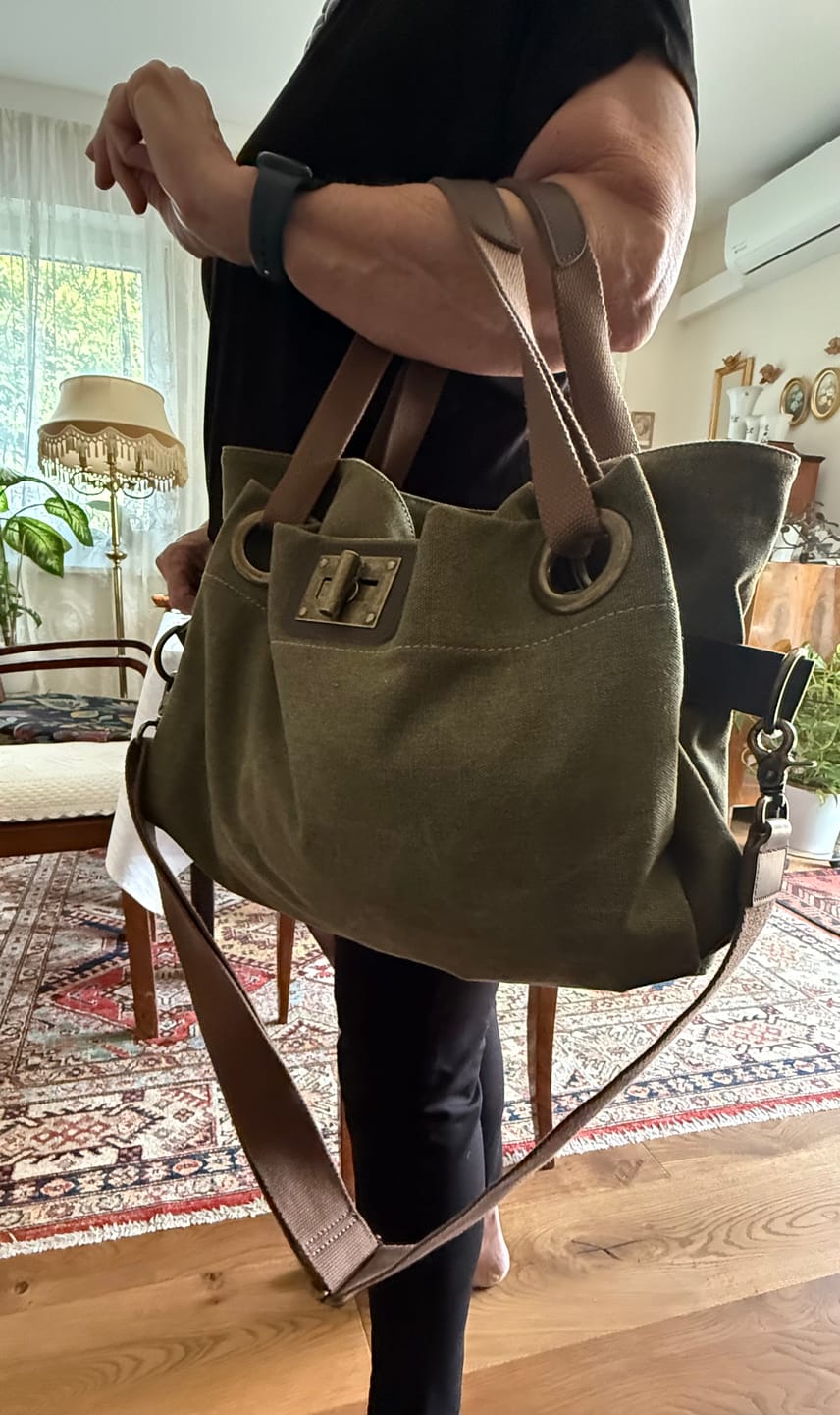 Customer photo review of PONT-DES-ARTS (MEDIUM)