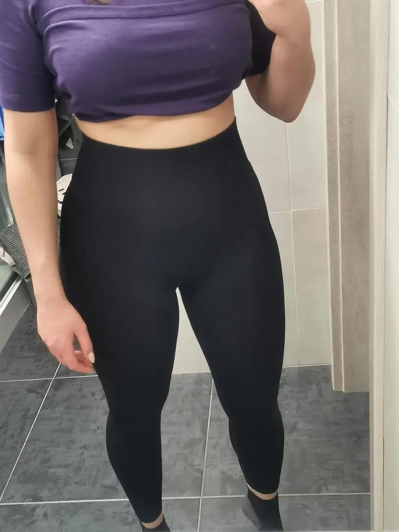 Customer photo review of 3D Anti-Cellulite Leggings