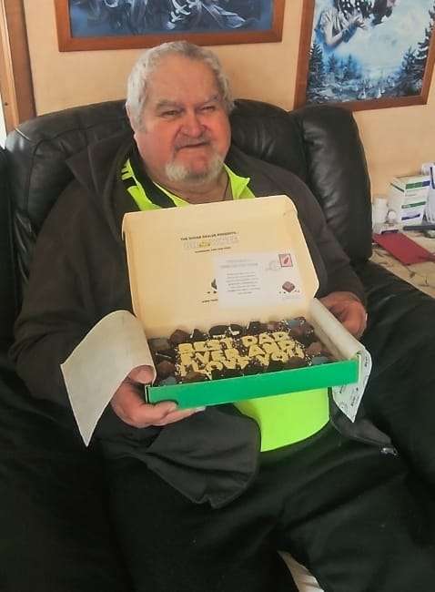 Customer photo review of Mega custom message fathers day brownie