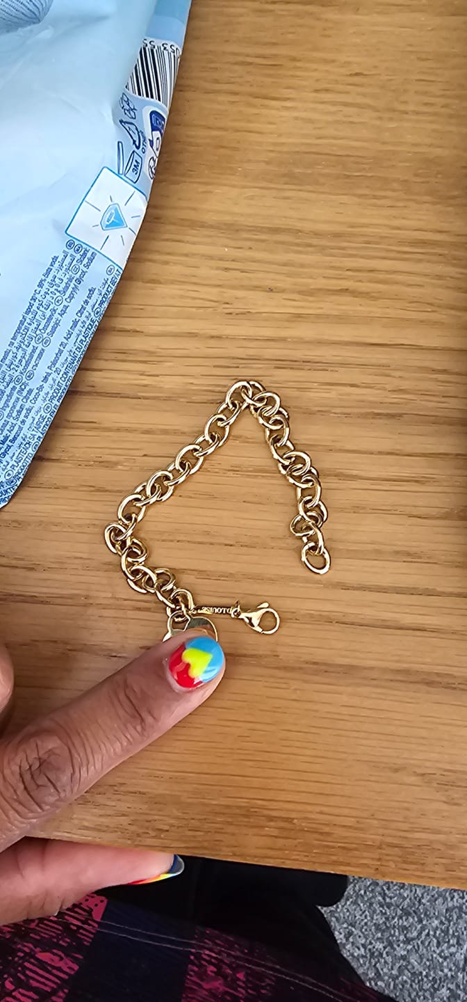Customer photo review of Classic Chunky Engravable Heart Bracelet