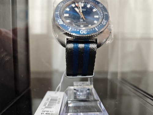 Customer photo review of AlphaPremier - Ocean Blue