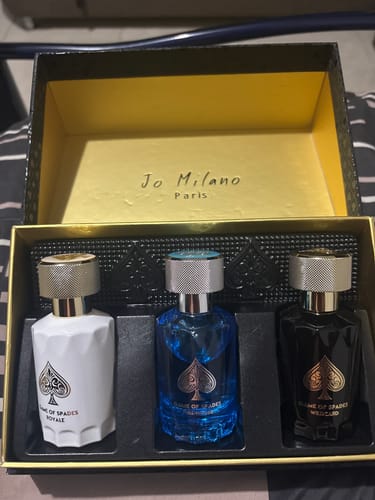 Reseña con foto de un cliente sobre Set 3Pzs Game Of Spades Collection 30ml