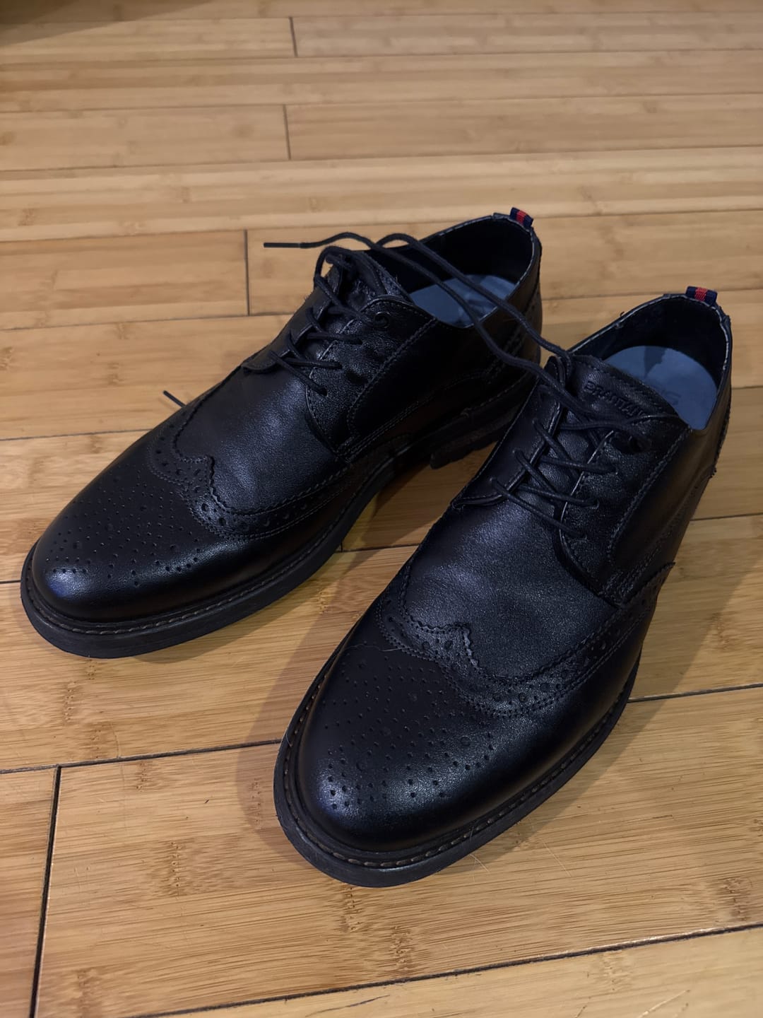 Customer photo review of DERBY WINGTIP PIEL NEGRO