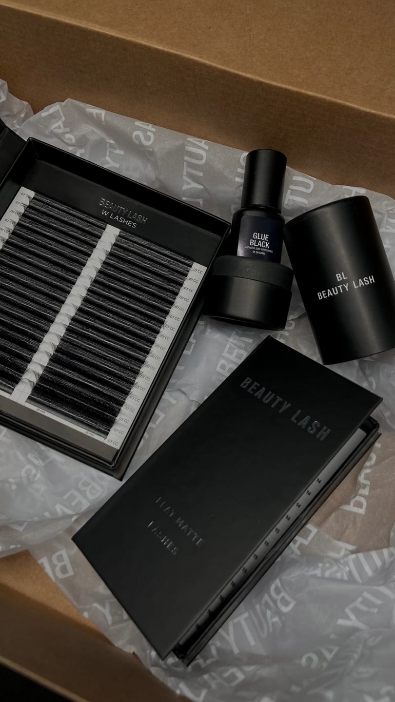 Customer photo review of Glue Black