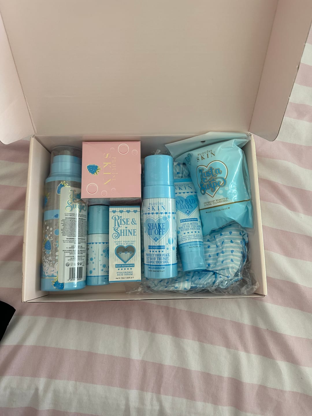 Customer photo review of P.Louise The Skinfluencer Skincare Set