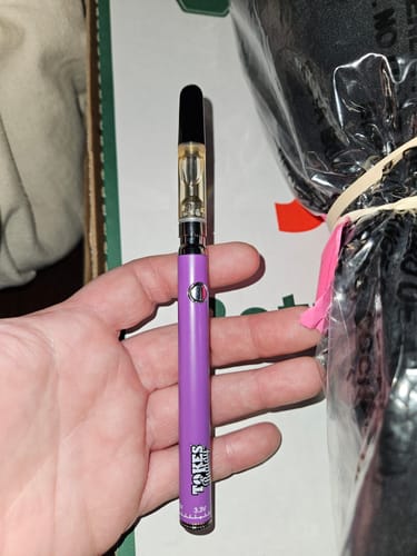Customer photo review of 3pc Flavor Pack of 1 Gram HHC Full Spectrum Vape Cartridge