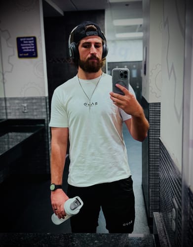 Customer photo review of SAVD Performance T-Shirt - Black