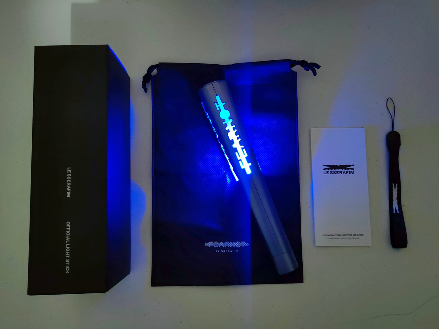 Customer photo review of [2ND PRE-ORDER] LE SSERAFIM -  OFFICIAL LIGHT STICK