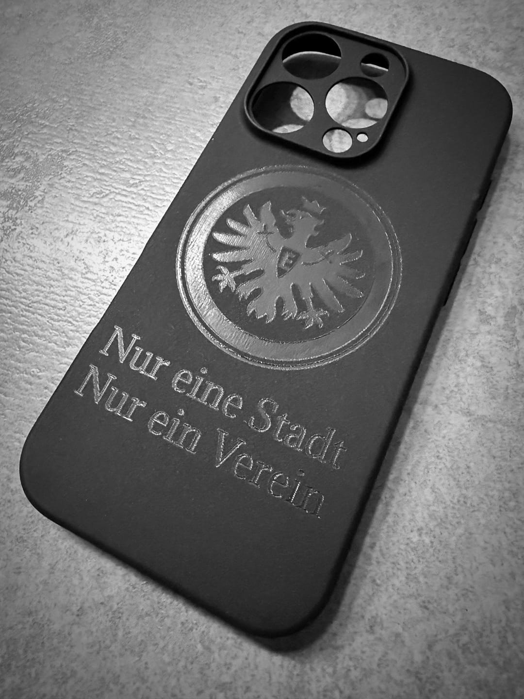 Customer photo review of Selbst Gestalten - Schwarze Hülle Iphone - Gravur