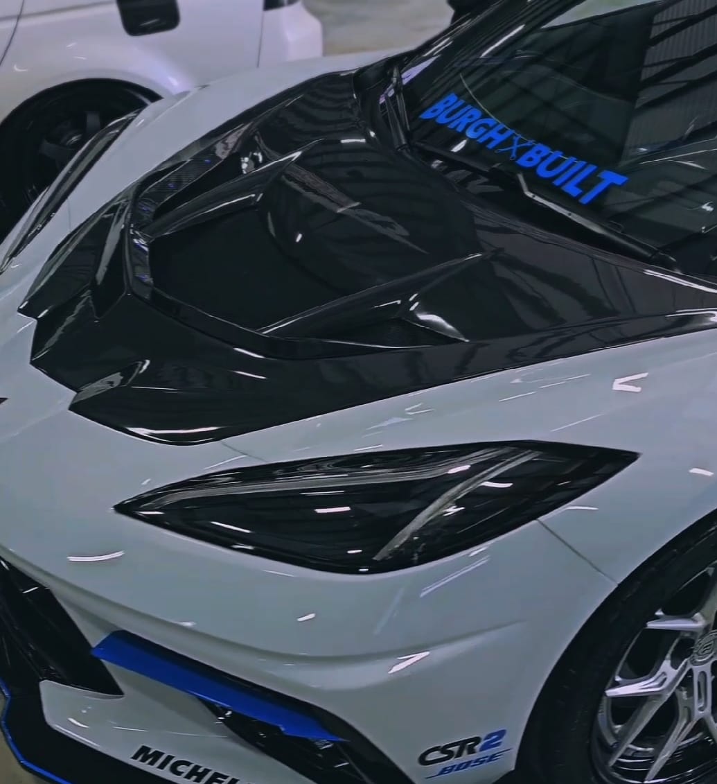 Customer photo review of 2020-Up Corvette C8 ZR1 Front Bumper Vented Extractor Hood