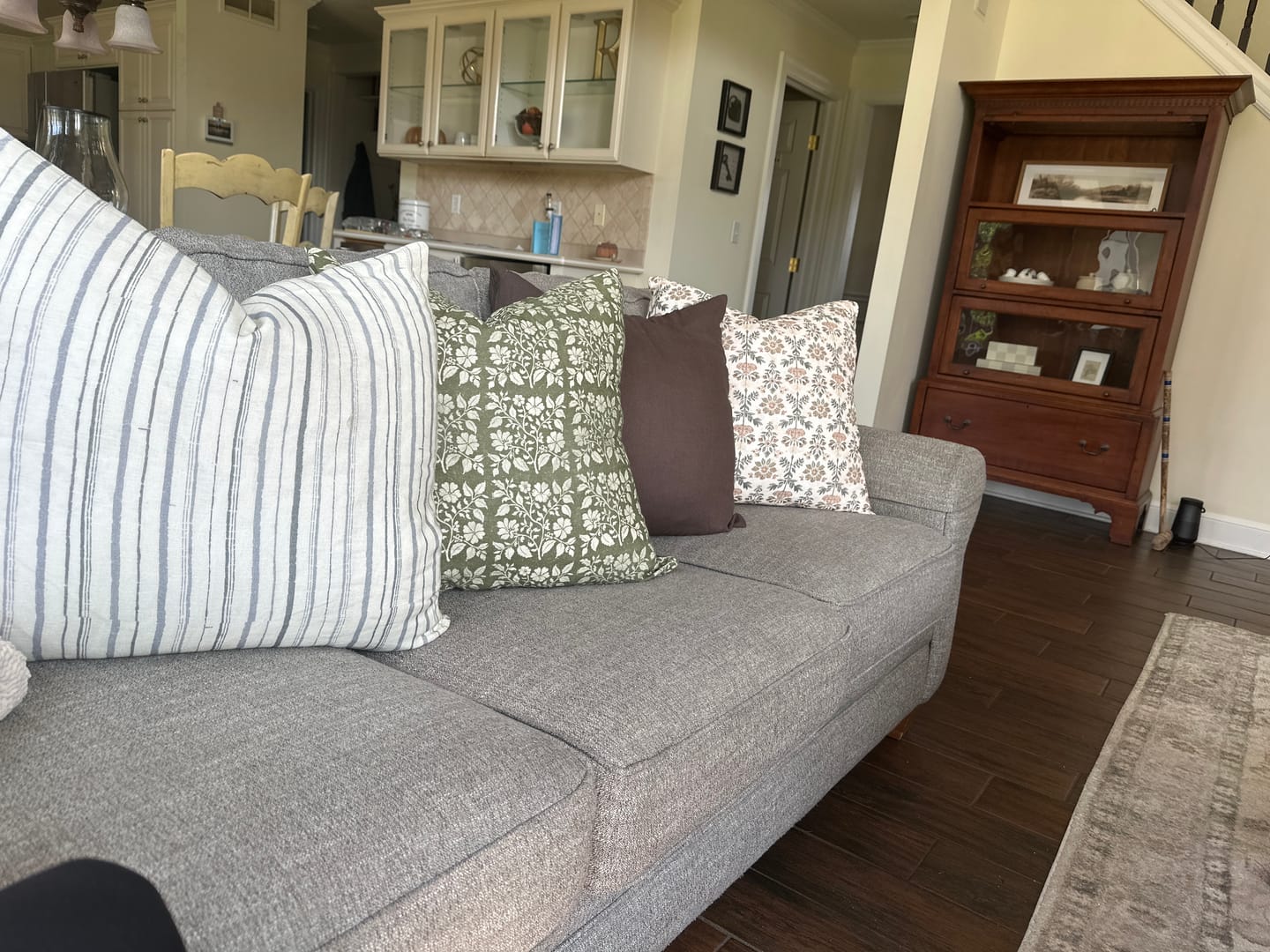 Customer photo review of The Hollow Grove 4-Pack - 18" | 22"