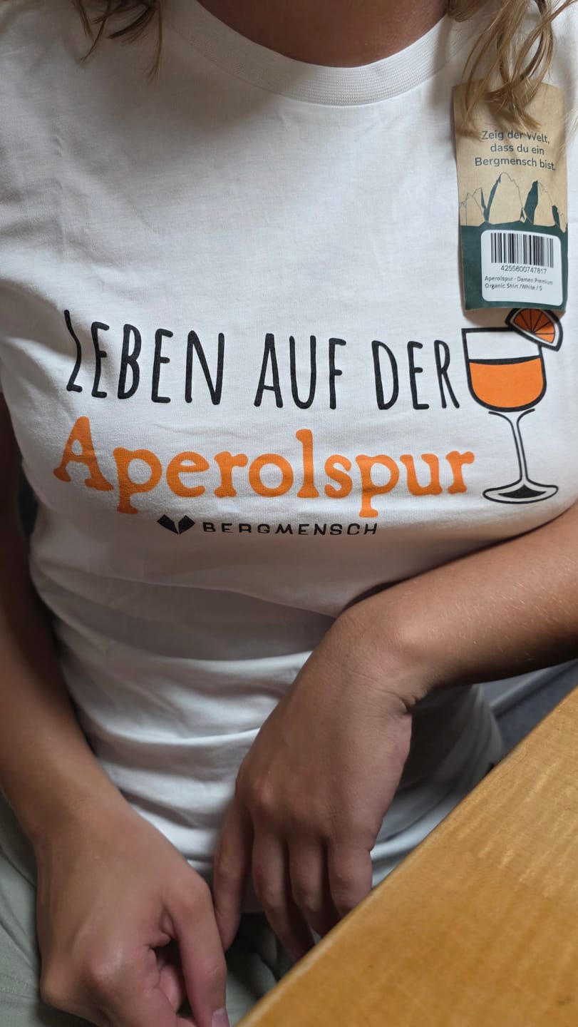 Customer photo review of Aperolspur - Damen Premium Organic Shirt