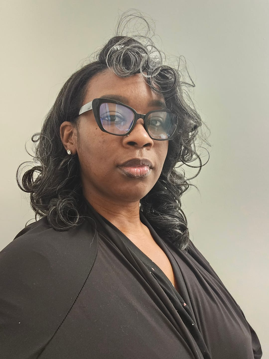Customer photo review of Outre Quick Weave Half Wig - LUCETTE