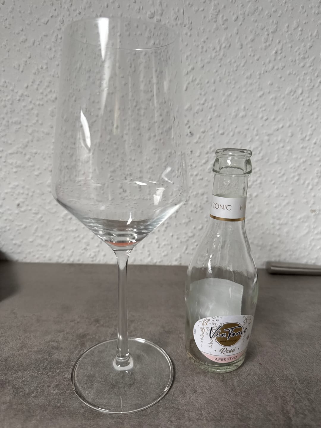 Customer photo review of VinTonic Piccolo Mix - 6 Classic, 6 Rosé