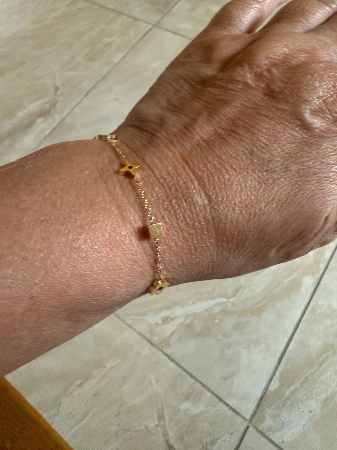 Customer photo review of Isabella Chain Ring