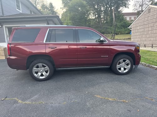 Customer photo review of 2015-2020 Chevrolet Tahoe 4WD Magnetic Struts 4 Wheel OE Replacement Kit (GC134F)