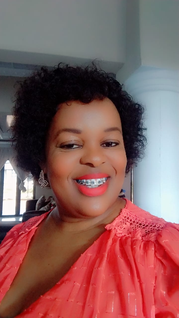 Customer photo review of Brazilian Full Cap Wig - Eva