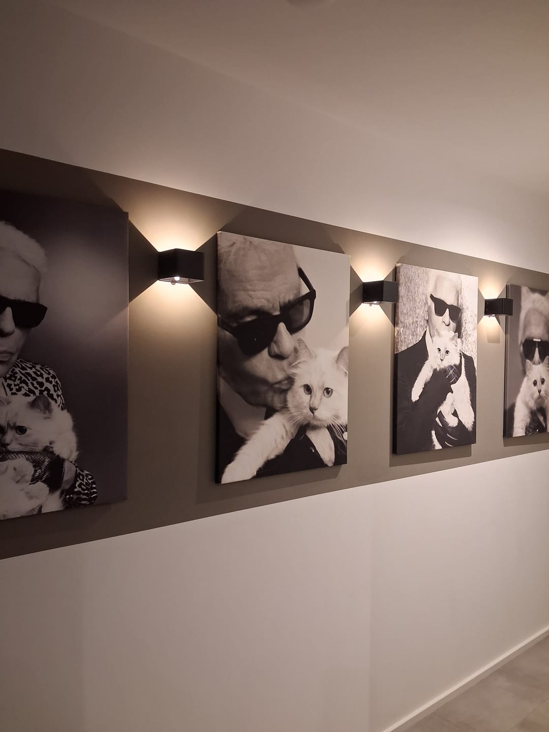 Customer photo review of CUBE Wall lamp | Rechargeable