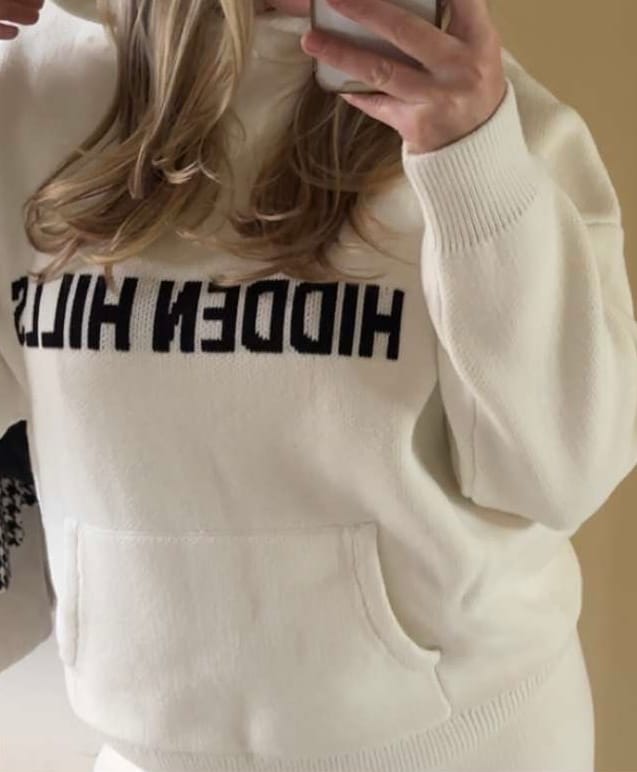 Customer photo review of KNIT HOODIE OFF WHITE