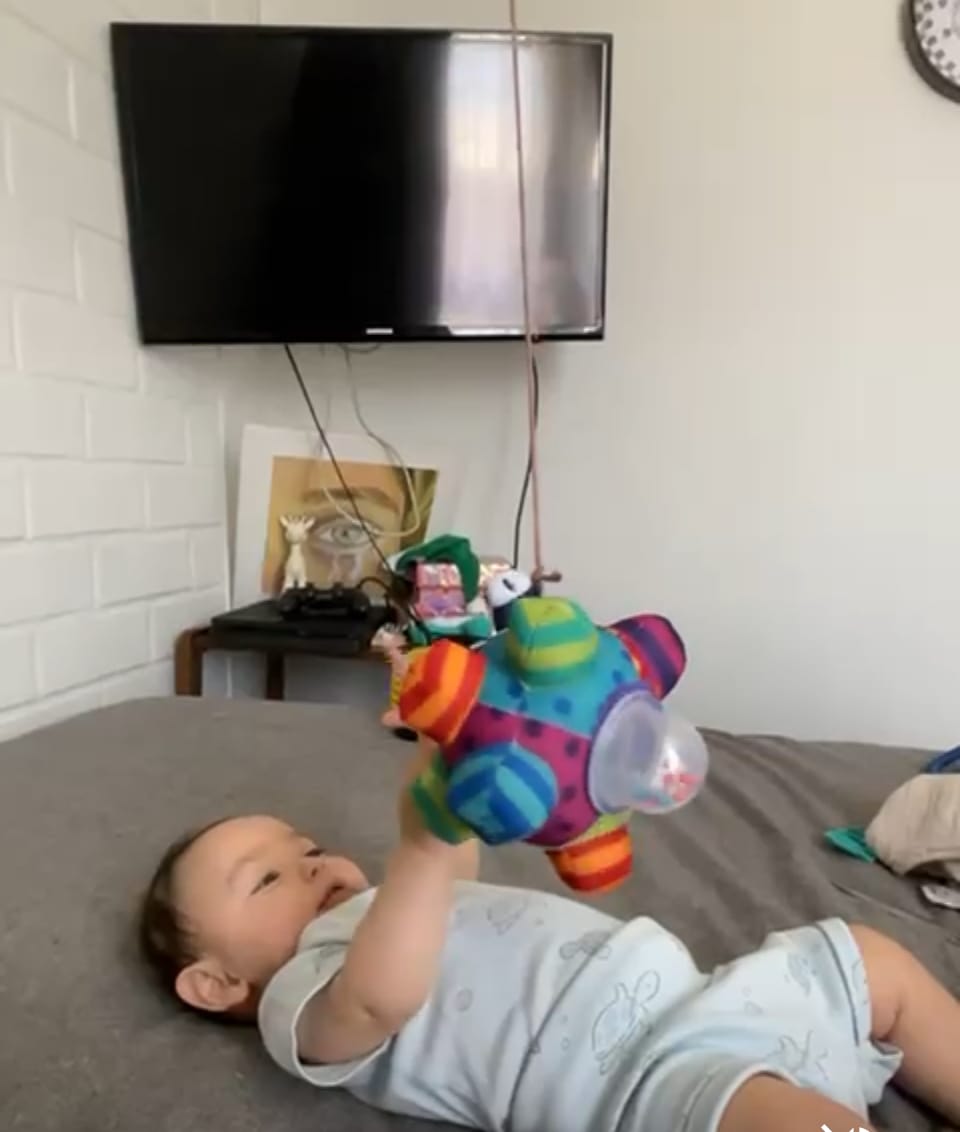Customer photo review of Pelota Estimulacion Sensorial