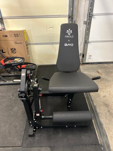 Customer photo review of TAWERET™  1:1 Cable Ratio Leg Extension and Curl Machine