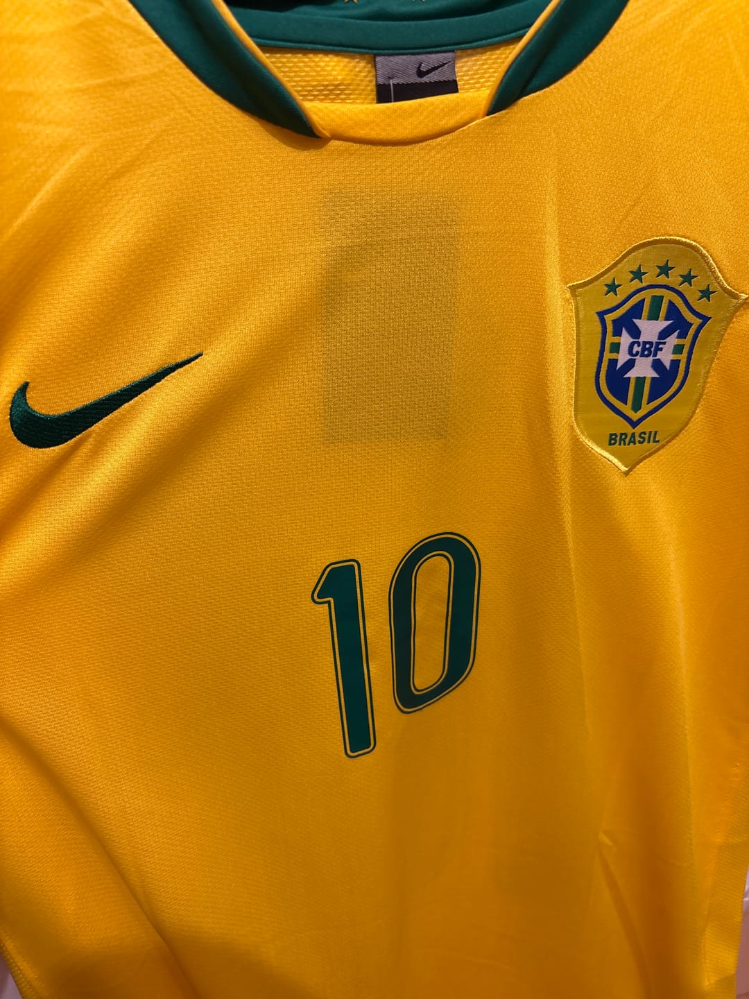 Customer photo review of Ronaldinho Gaucho #10 Brazil 2006 World Cup Jersey Trikot