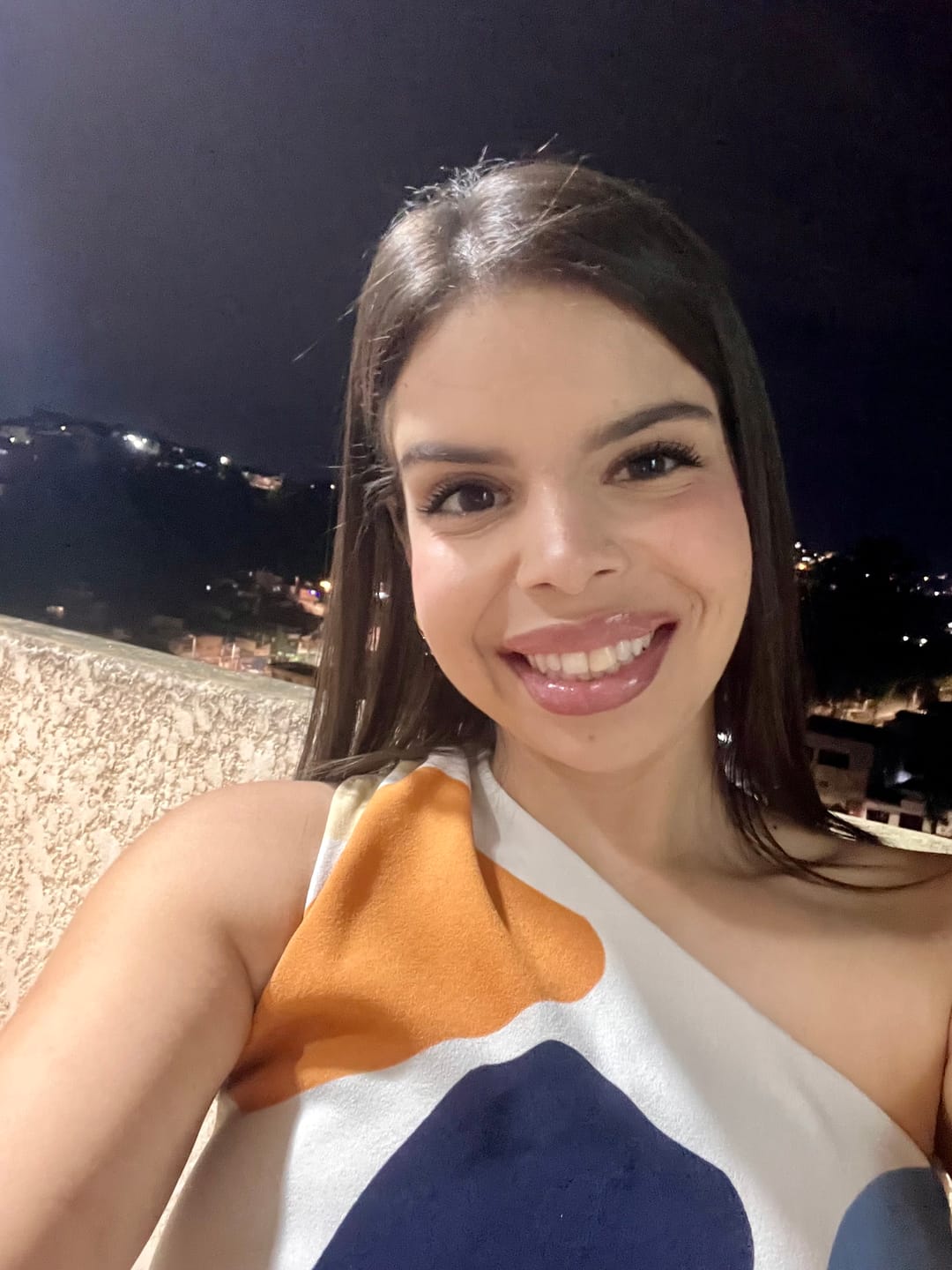 Customer photo review of Máscara Para Cílios Big No Panda Vizzela - Preta