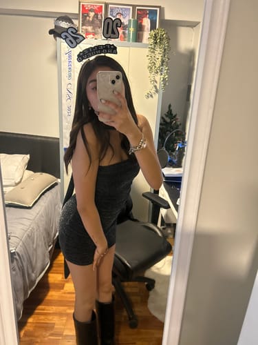 Customer photo review of VESTIDO STRAPLESS PLATEADO